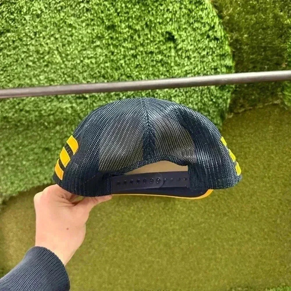 Vintage NCAA USC Trojans Trucker Hat - Picture 3 of 7